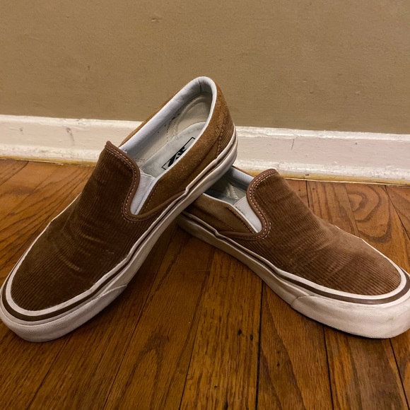 vans slip on corduroy